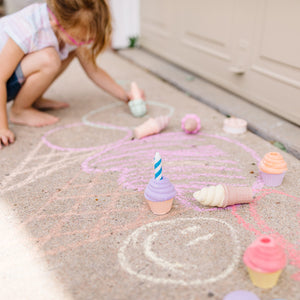 Melissa & Doug- Ice Cream & Cake Chalk Set