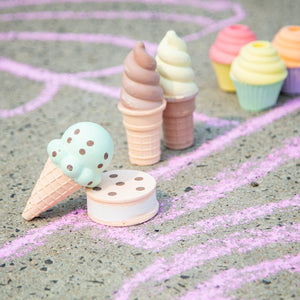 Melissa & Doug- Ice Cream & Cake Chalk Set