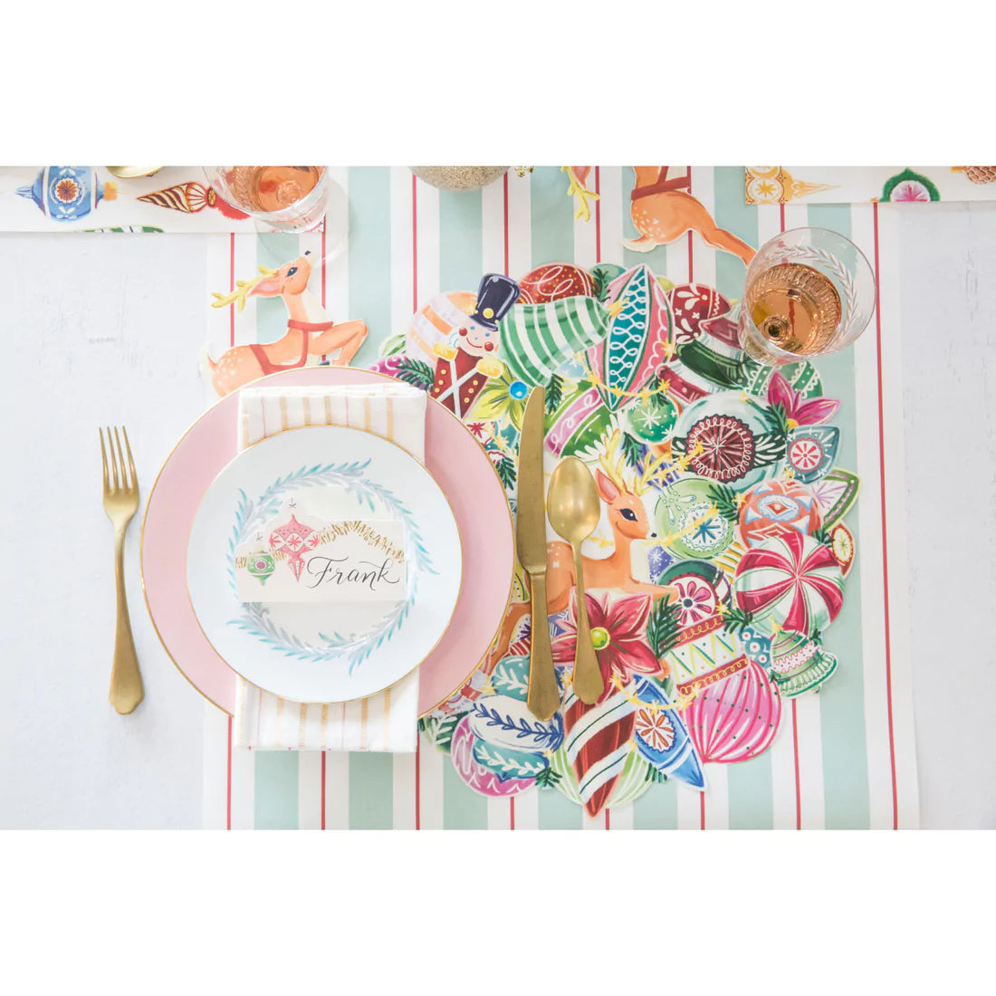 Hester & Cook- Die Cut Yuletide Treasure Wreath Placemats- 12 sheets